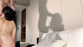 【华裔女孩瑶瑶】要颜值有颜值、要身段有身段，紧致Q弹的肉肉肌肤，被老外大鸡巴轰炸，4K原版！