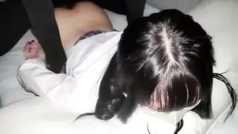 两个黑衣人爆菊花