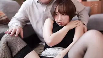 JUR-304 [无码中文字幕] 性感的眼镜OL 被讨厌的恶心部长办公室性骚扰 外加训犬调教 宍戸里帆