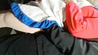 【熟女控】村里赵阿姨老公不在家，按住她的头在灶房里疯狂输出
